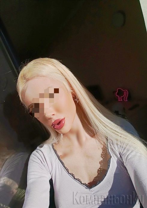 Малка секси възбудена мокра тясна