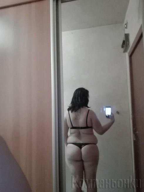 Зряла дама обожаваща ебането, колкото повече, толкова повече!