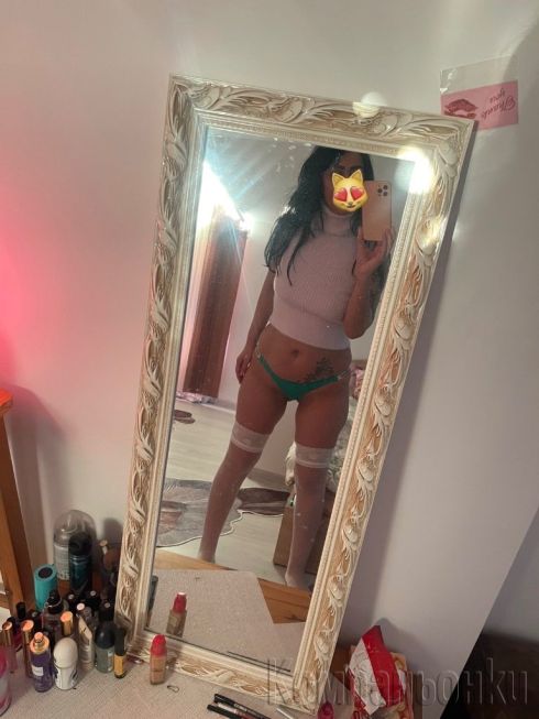 Реални снимки красива мацка 15мин 40€