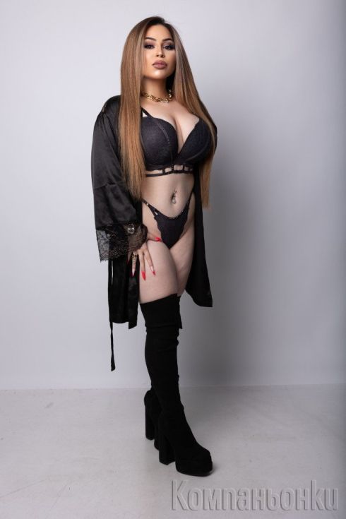 Betty Top Escort Girl