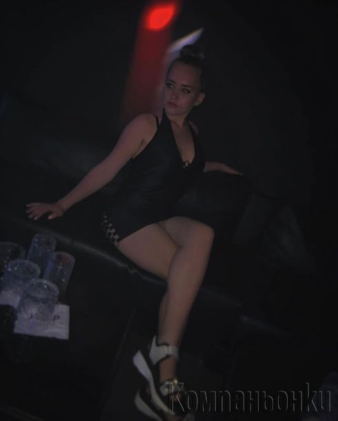 24/7🔞Стандарт с кондом: 15 мин. - 25 евро ; 30 мин - 45 евро