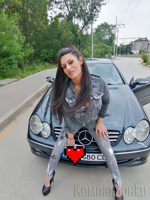 Много обичам да ме лижат 30мин 50EUR GFE 150EUR 30мин