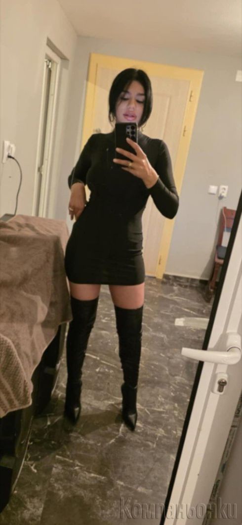 За малко тук при вас