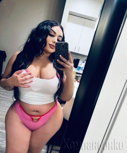 Топ Сладко Бонбонче Деси🖤💦
