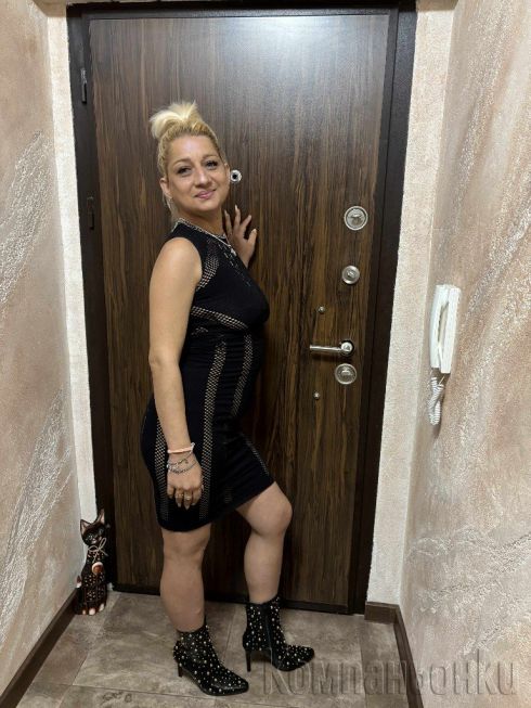 Ела опитай моето топло коте💋💋💋