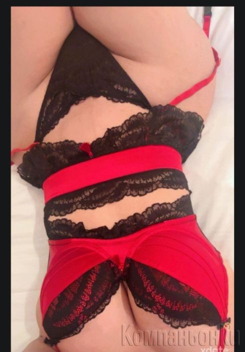 Наи яката тройка жена и транс опитаи ни 🤤🤤🤤
