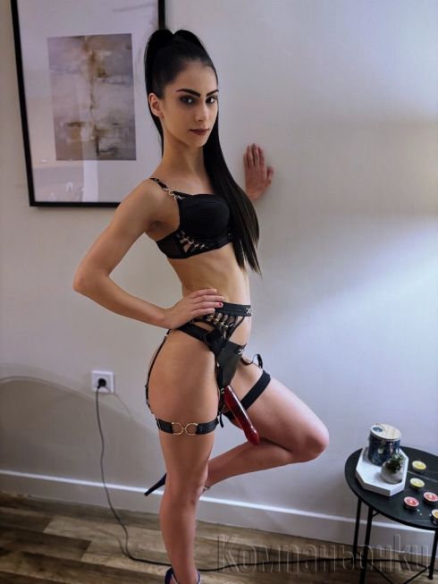 😈 строга господарка  😈 Страп-он ,Фетиши BDSM