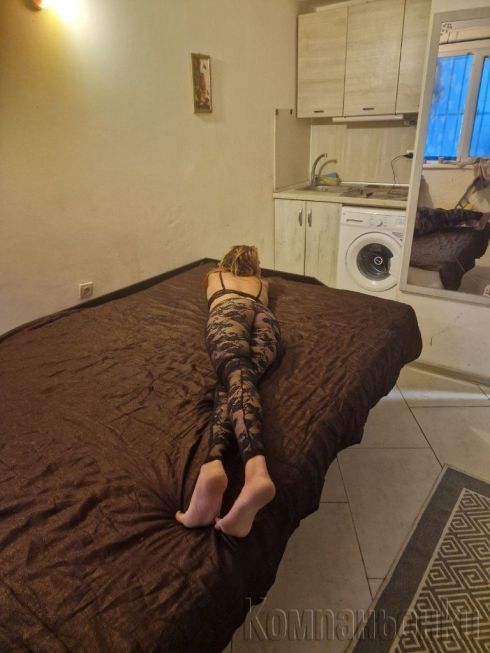 Секси палаво момиче