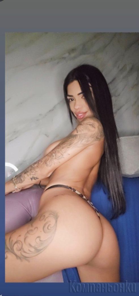 Hot Melissa Зо парви път във вашия град от утре