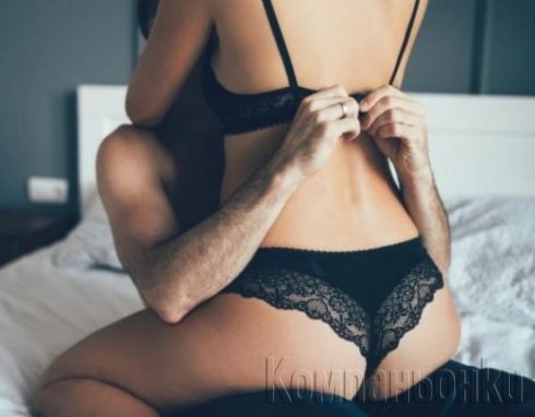 Двойка сме предлагаме секс за мъже и жени може и двойки