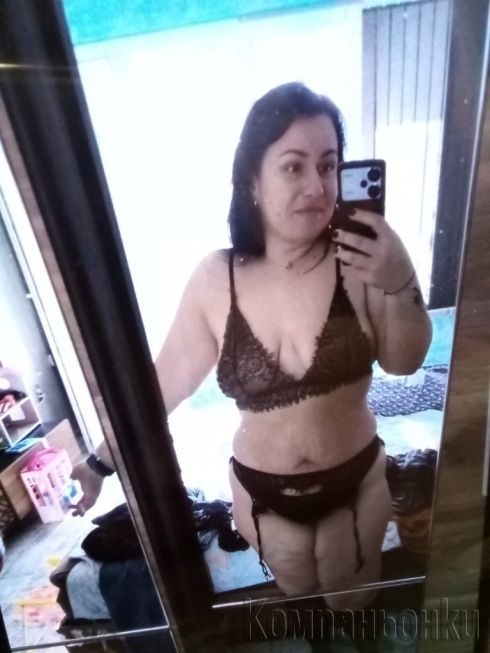 Самотна майка