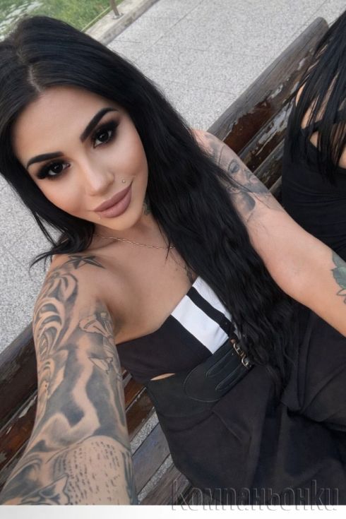 ✅ Emma ❤️ . ⚜️ 💜