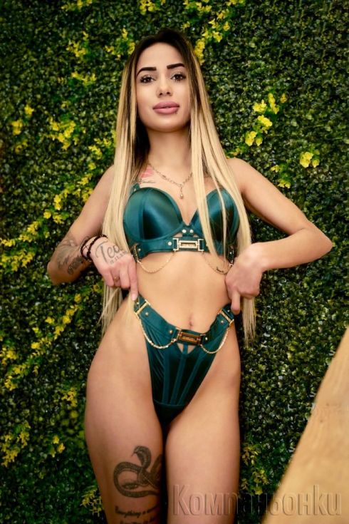 HOT 🔥 SIMONA❤️